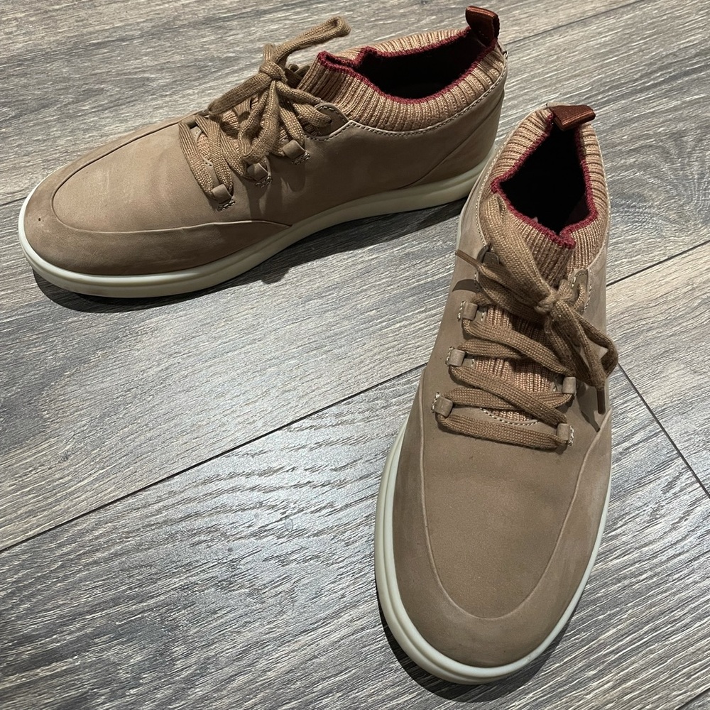 Classic light brown shoes